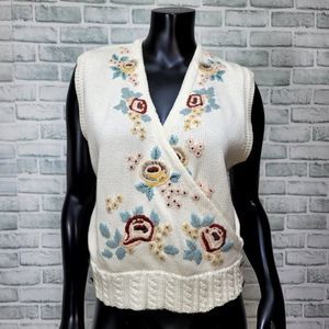 Vintage 80s Chaus Petites M Ivory‎ Knit Floral Embroidery Surplice Sweater Vest